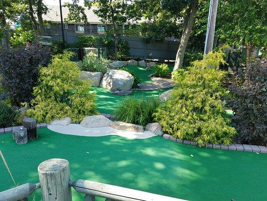 Arnold's Mini Golf